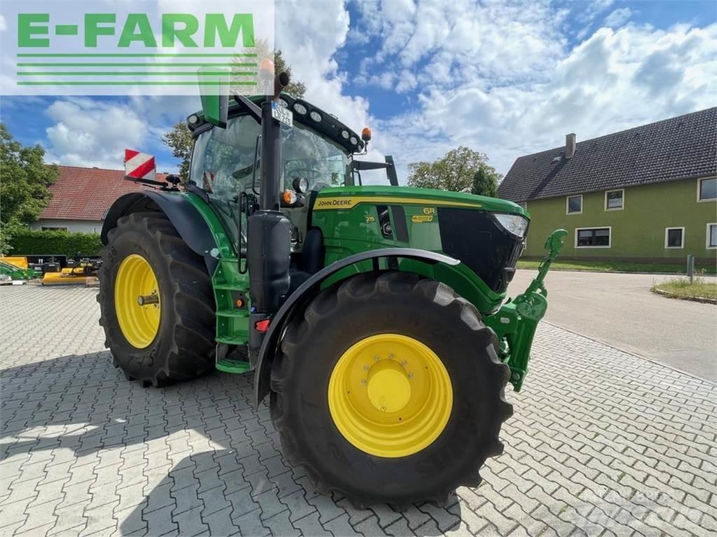 John Deere 6r 215 الجرارات
