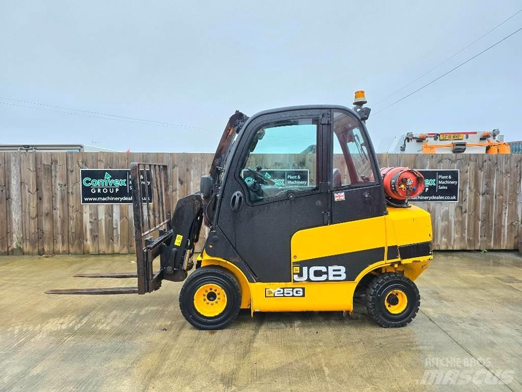 JCB TLT 25 G شاحنات LPG