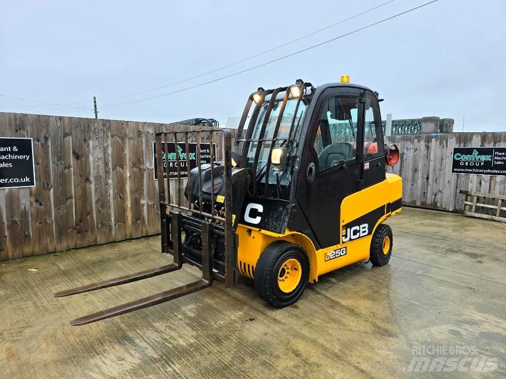 JCB TLT 25 G شاحنات LPG