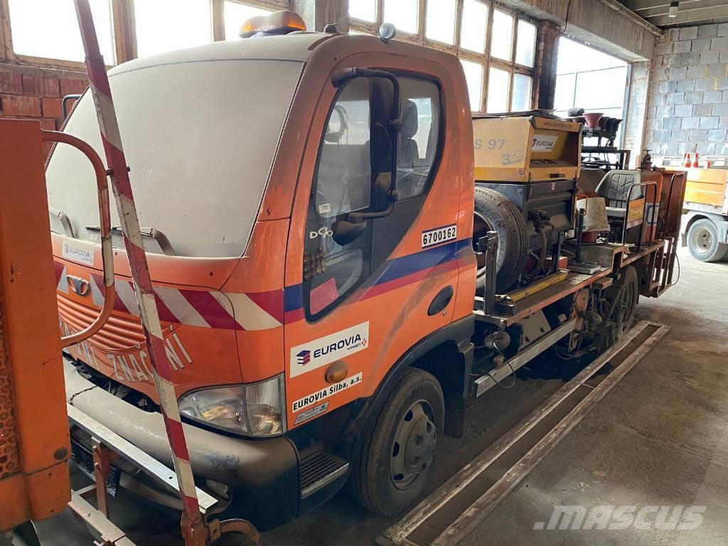 Avia D 90 L شاحنات أخرى