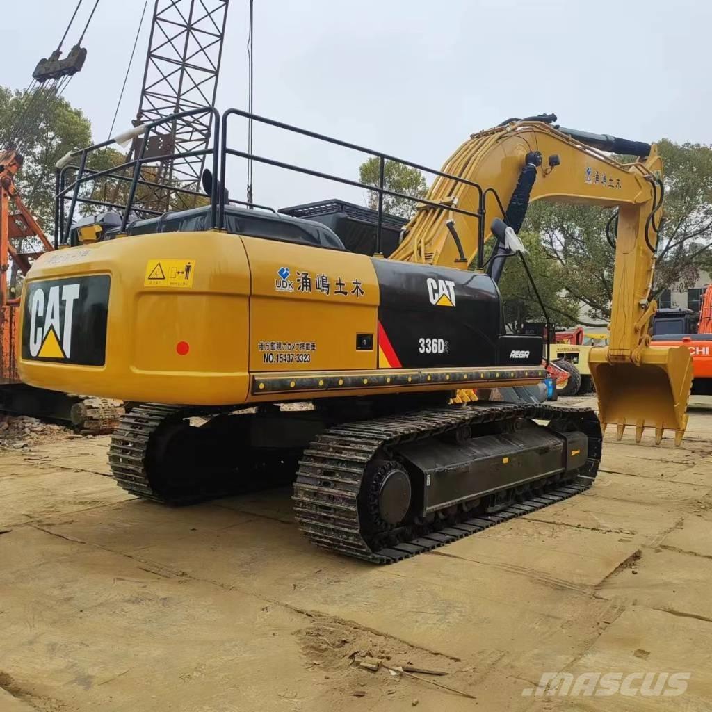 CAT 336 D L حفارات زحافة