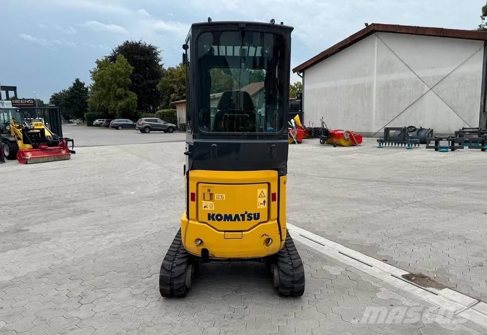 Komatsu PC 16 R-3HS حفارات زحافة