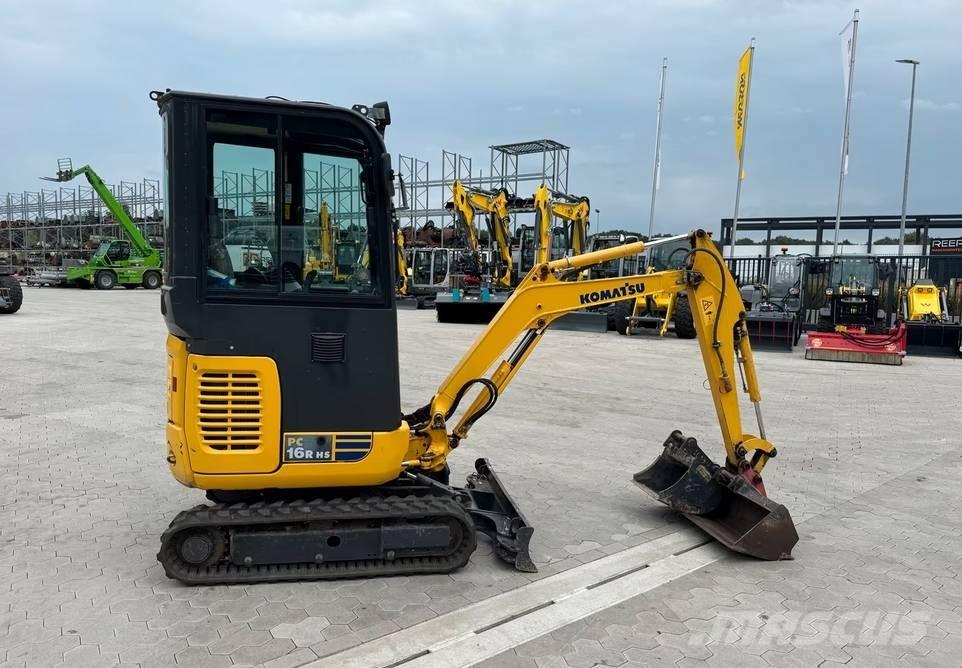 Komatsu PC 16 R-3HS حفارات زحافة