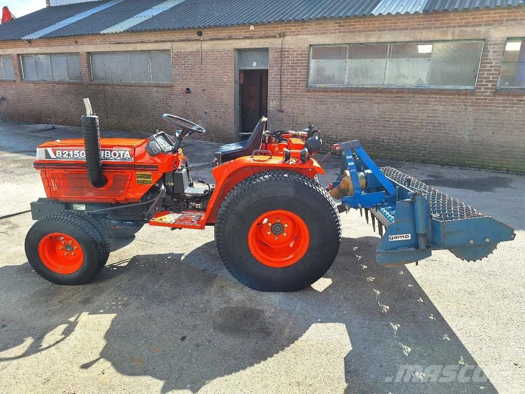 Kubota B2150 معدات المواد - غير ذلك