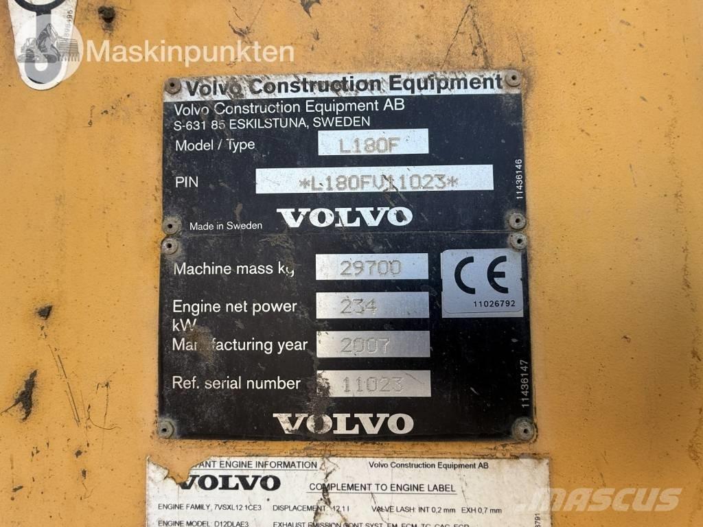 Volvo L 180 F لوادر بعجل