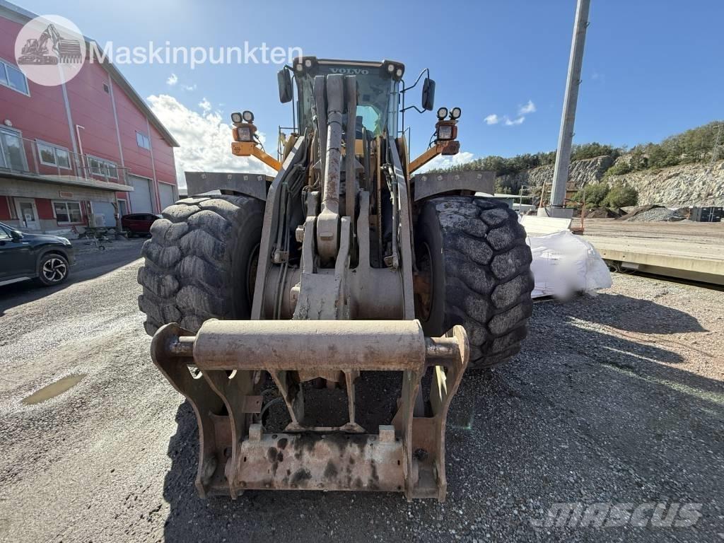 Volvo L 180 F لوادر بعجل