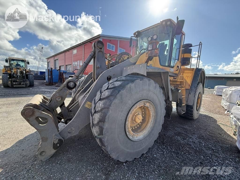 Volvo L 180 F لوادر بعجل