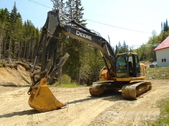 John Deere 225 DLC حفارات زحافة