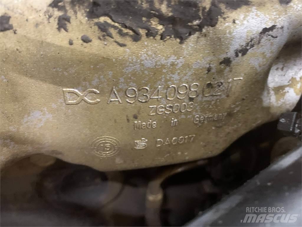 Mercedes-Benz 934 محركات