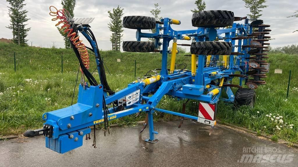 Farmet Terrix 450 PS المحراث الحفار