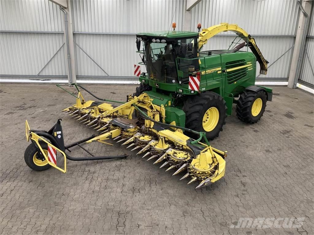 John Deere 7750i علافات ذاتية الدفع