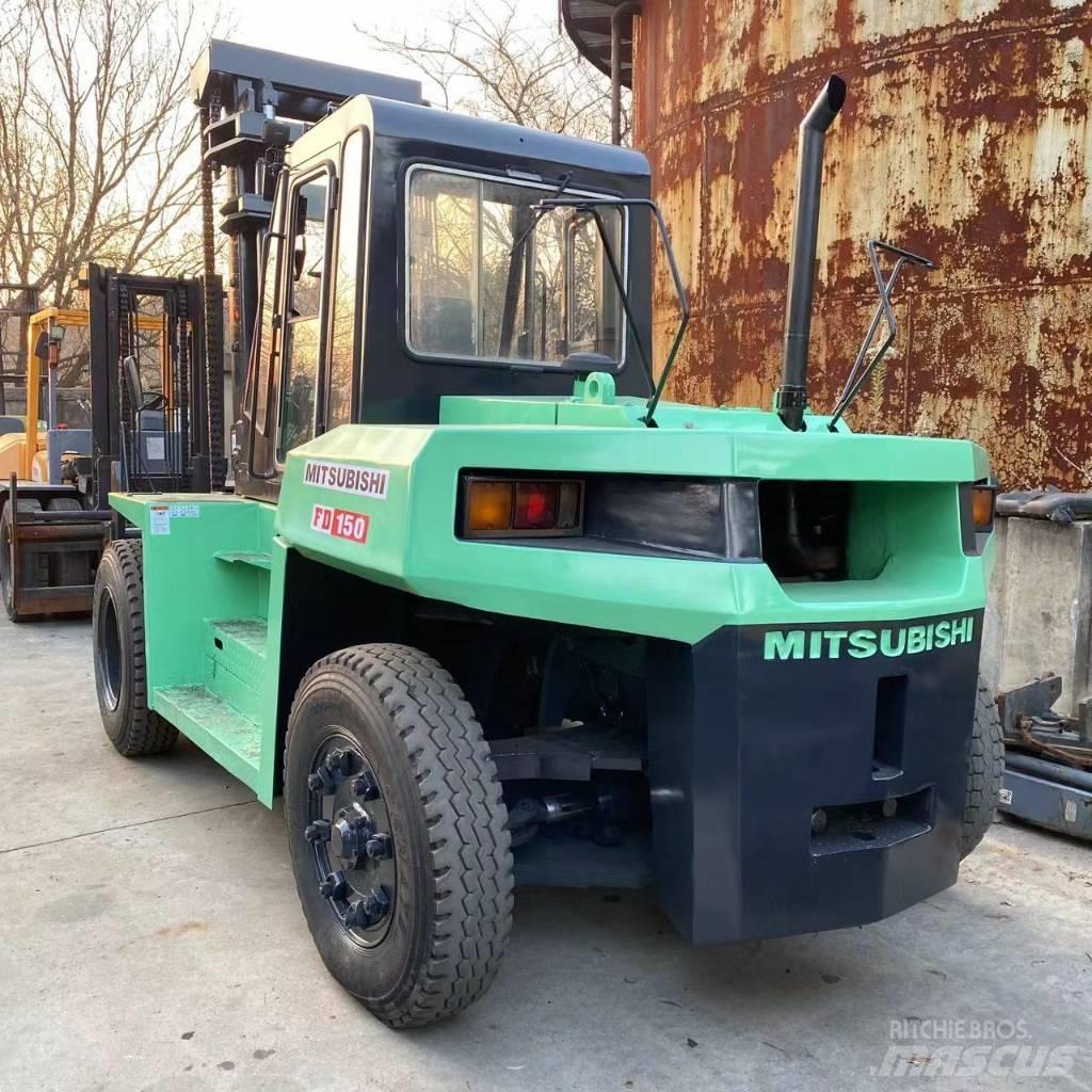 Mitsubishi FD 160 مناولات متداخلة