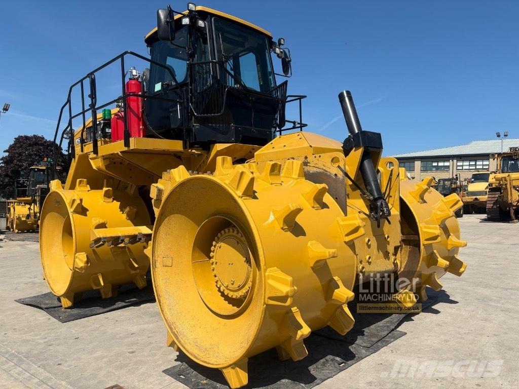CAT 826 مكابس المخلفات