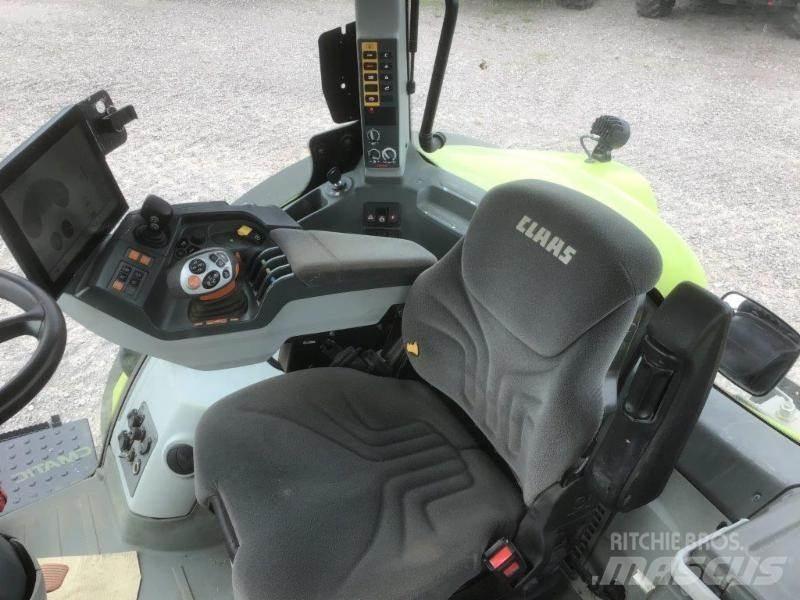 CLAAS AXION 830 الجرارات