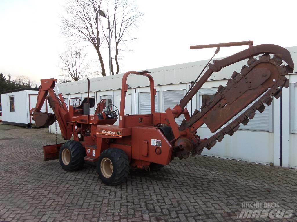Ditch Witch 4010 DD ماكينات حفر خنادق
