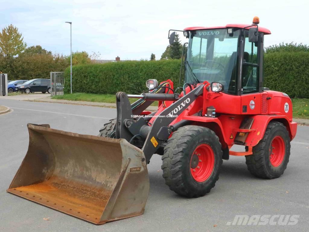 Volvo L 35 G لوادر بعجل