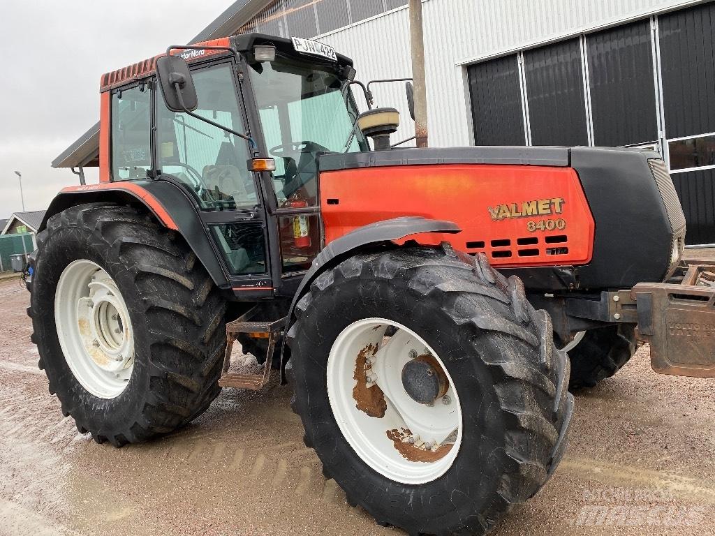 Valtra Valmet 8400 الجرارات