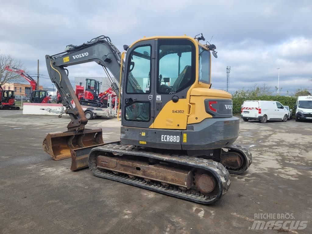 Volvo ECR 88 D حفارات وسط 7 طن - 12 طن