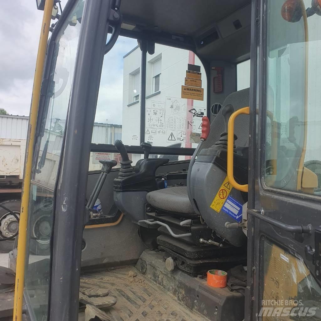Volvo ECR 88 D حفارات وسط 7 طن - 12 طن