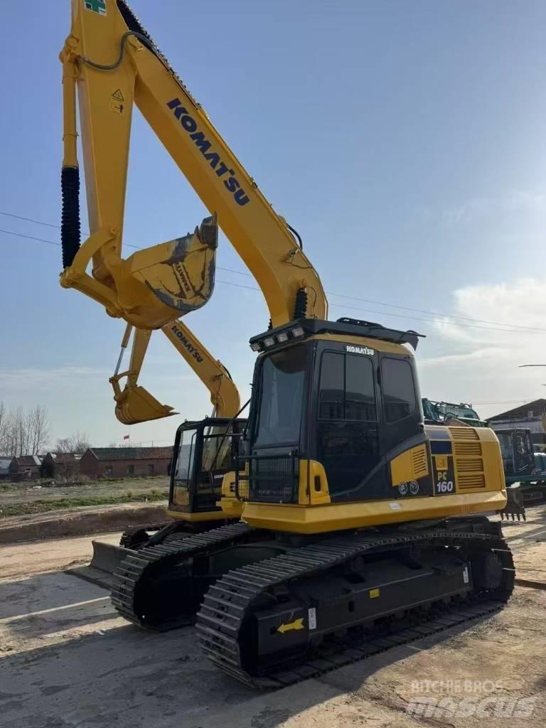 Komatsu 160LC-7 حفارات زحافة