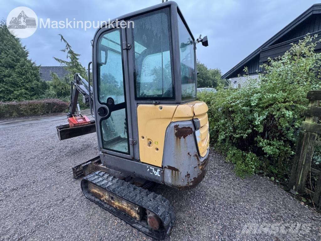 Volvo EC 18 C حفارات صغيرة أقل من 7 طن (حفارات صغيرة)
