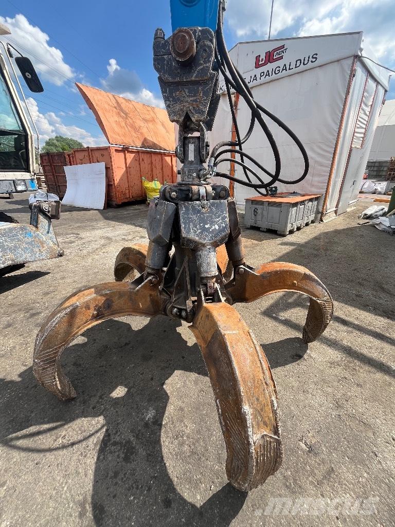 Fuchs MHL 320 مناولات المخلفات / مناولات صناعية