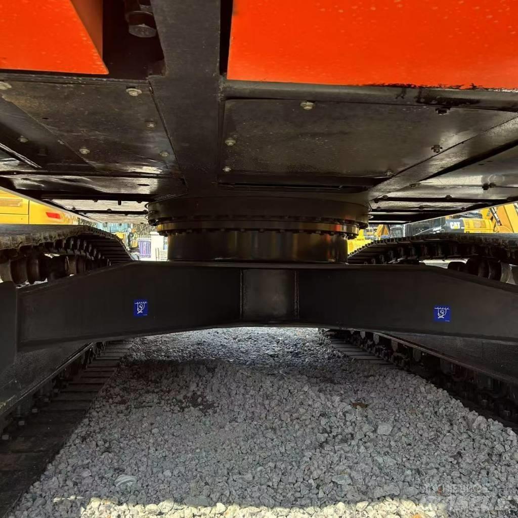 Doosan 225LC-9c حفارات زحافة
