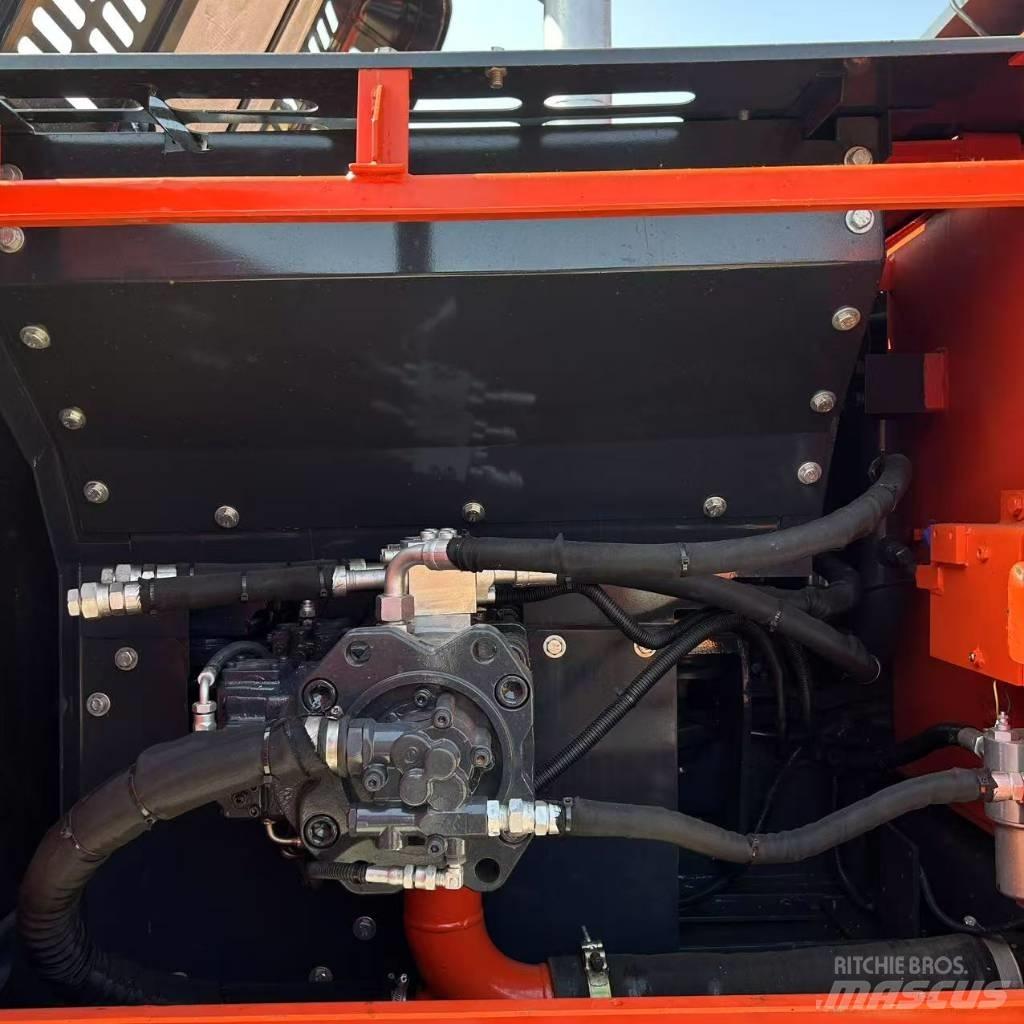 Doosan 225LC-9c حفارات زحافة