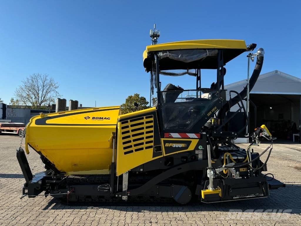 Bomag BF 300 C-2 معدات السفلتة