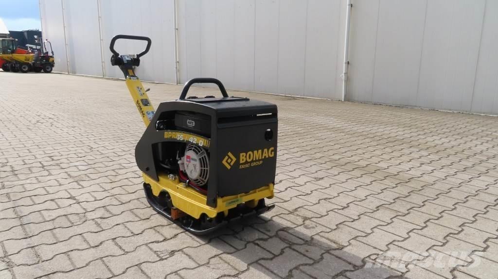 Bomag BPR 35/42D دكاكات أفقية