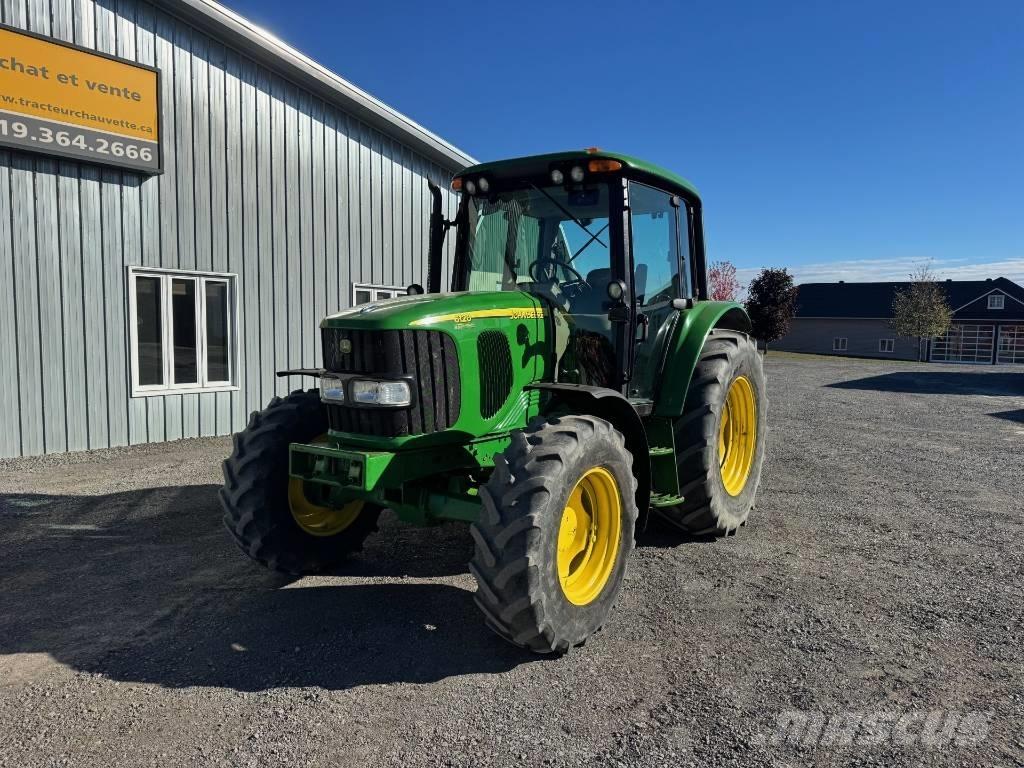 John Deere 6120 الجرارات