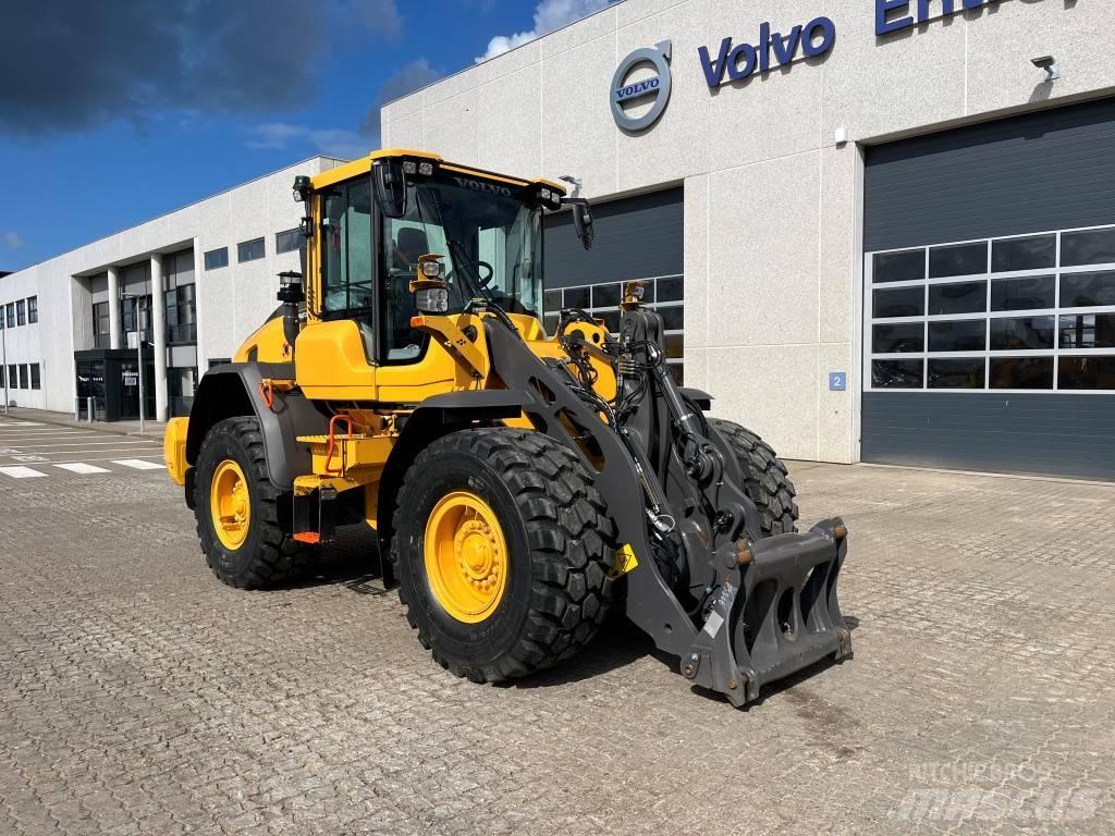 Volvo L70H لوادر بعجل