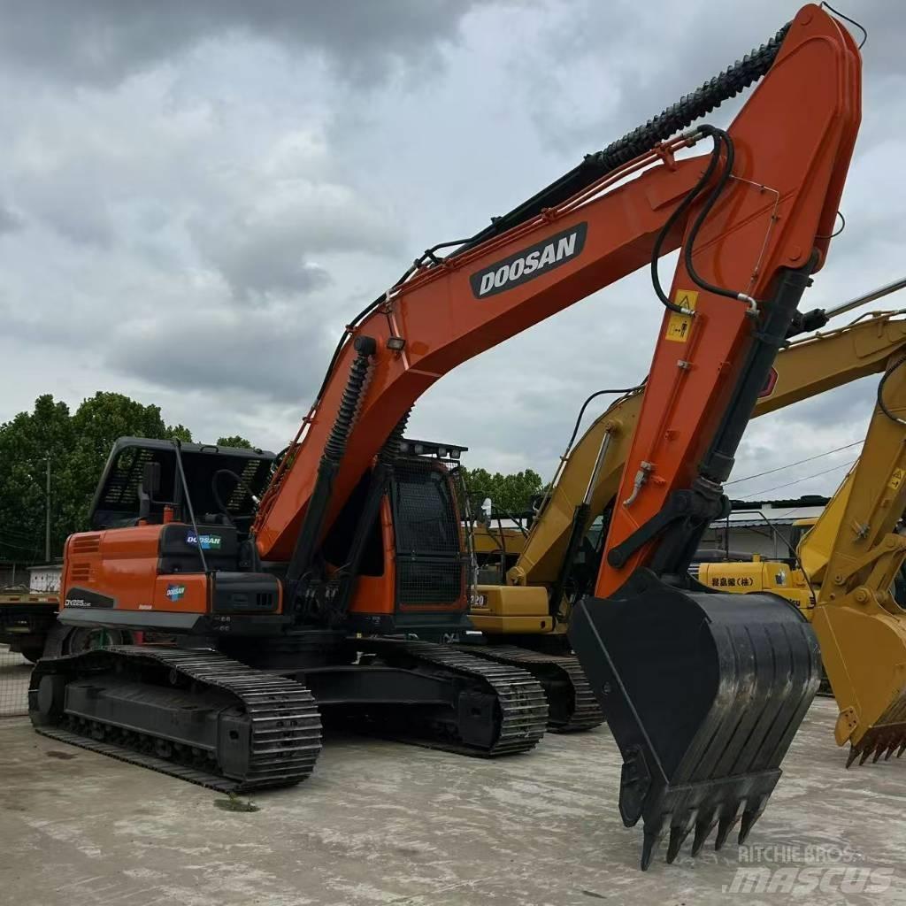Doosan 225LC-9 حفارات زحافة