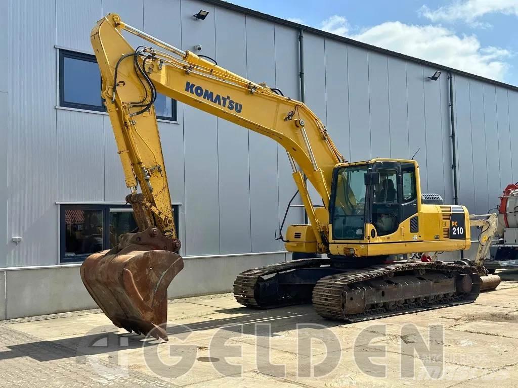 Komatsu PC210 LC-8 حفارات زحافة