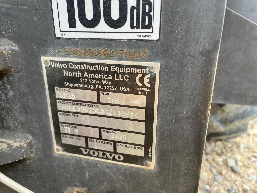 Volvo SD 25 مداحل ثنائية الاسطوانة