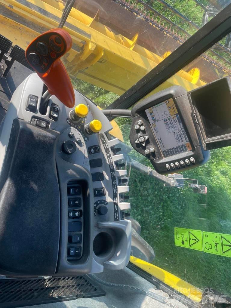 New Holland CX 8090 حصادات