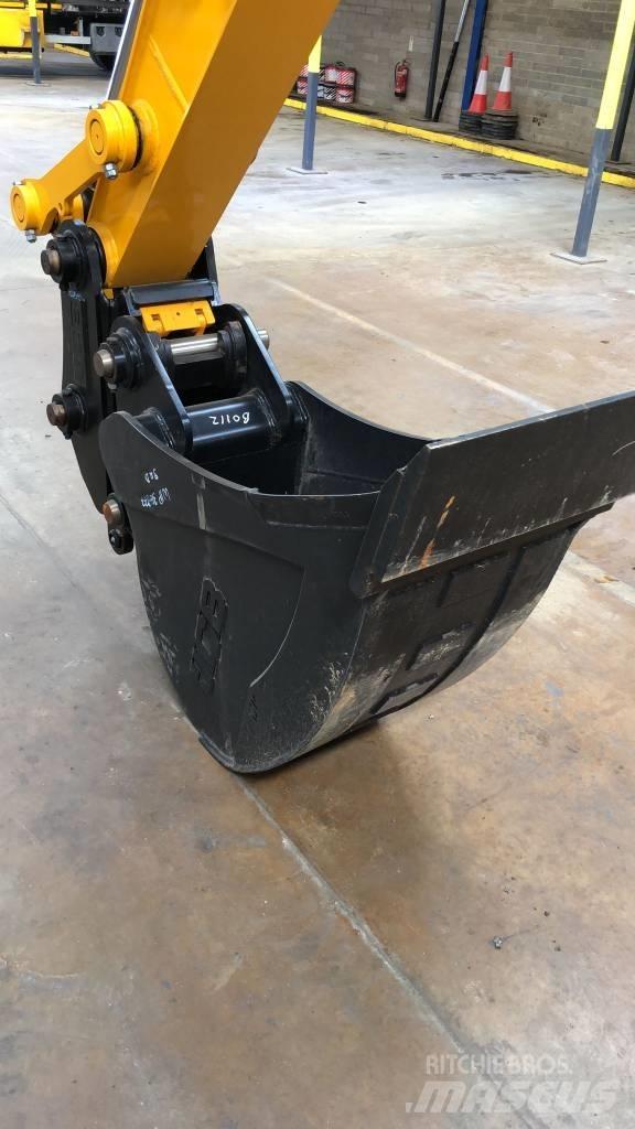 JCB 140X L SV حفارات زحافة