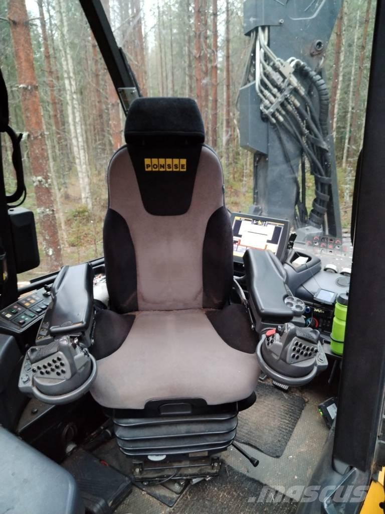 Ponsse Fox حصادات