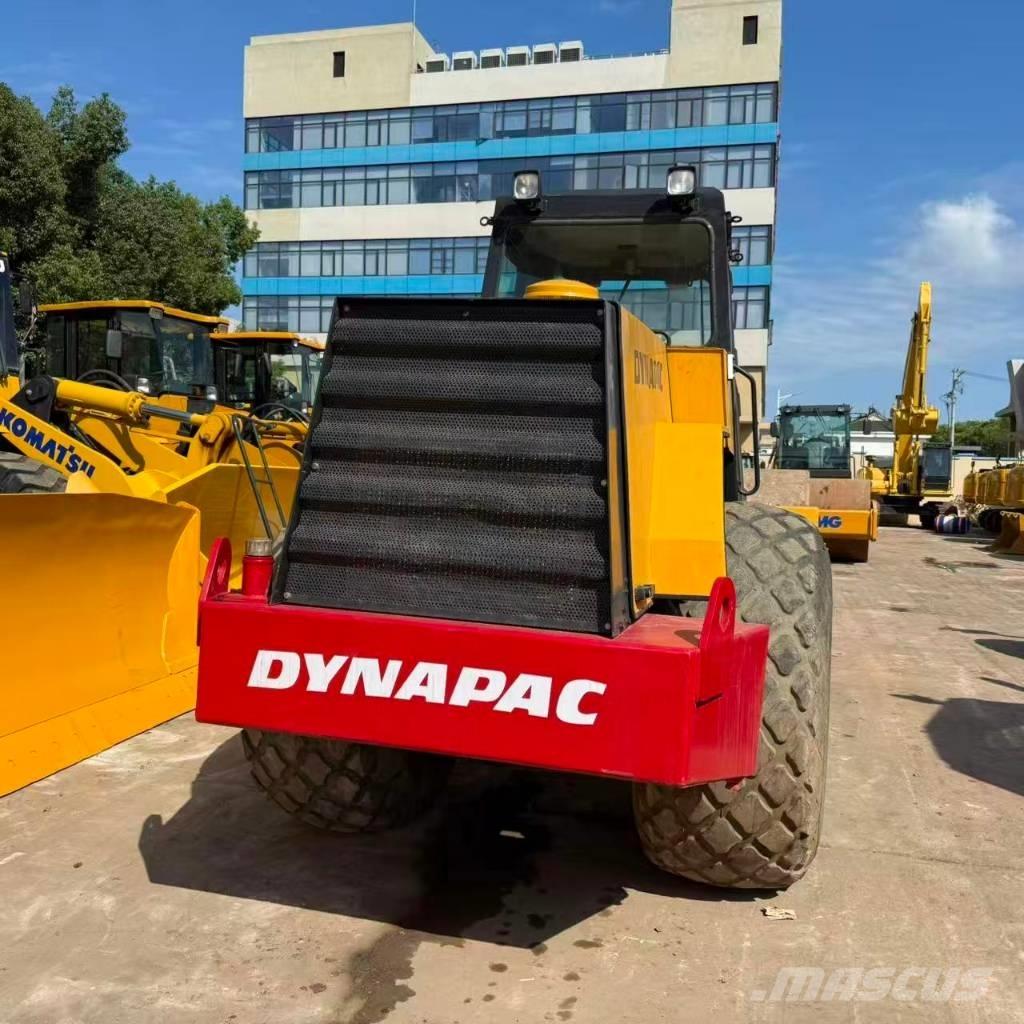 Dynapac CA 30 D مداحل أحادية الأسطوانة
