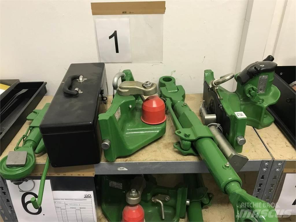 John Deere 7R 310 الجرارات