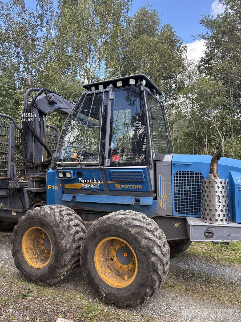 Rottne F15D شاحنات