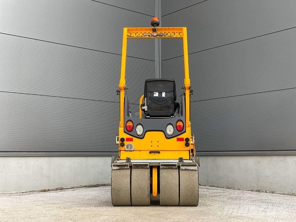 Hamm HD 12 VT مداحل مزدوجة