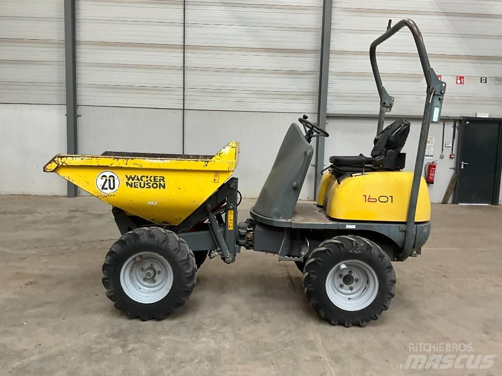 Neuson 1601 عربات نقل قلابة للمواقع