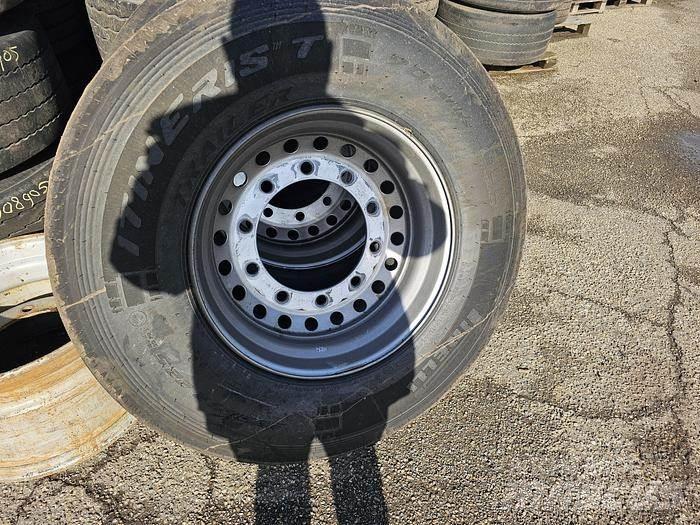 Pirelli ITINERIS 7 مكونات أخرى