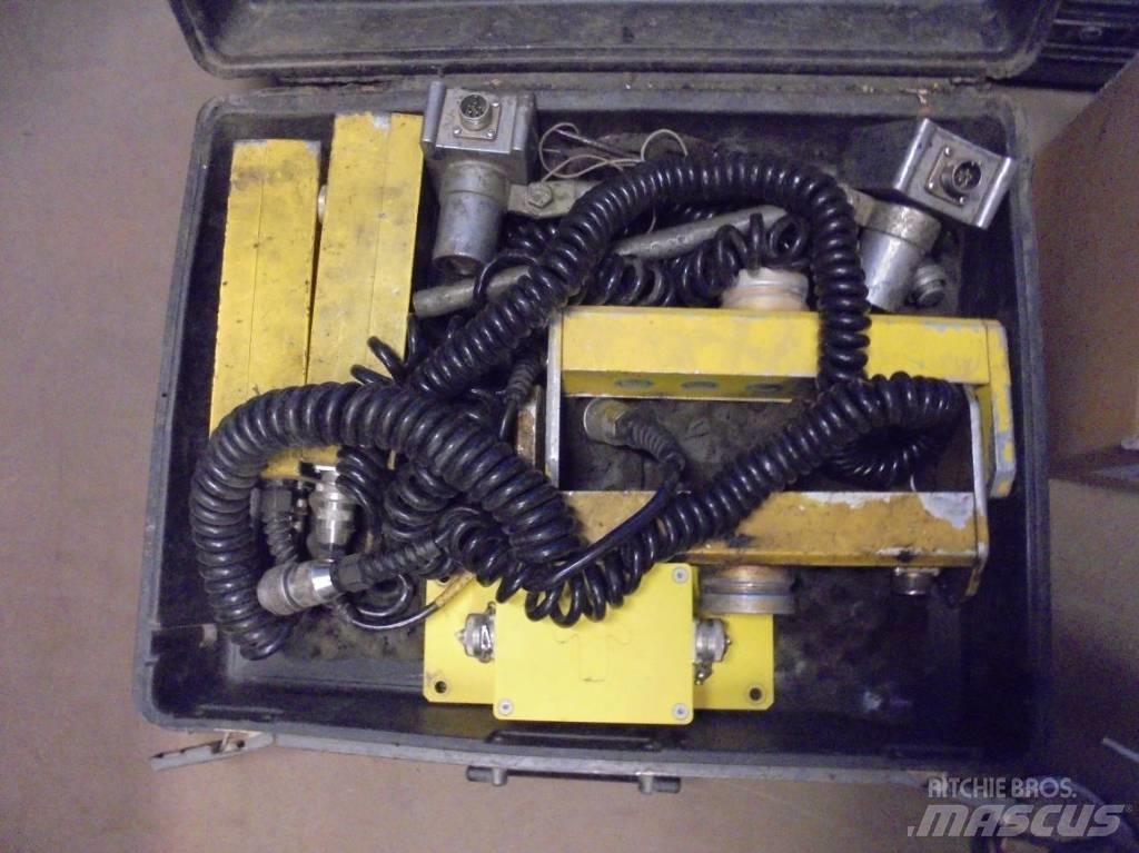Demag DF 45 C معدات السفلتة