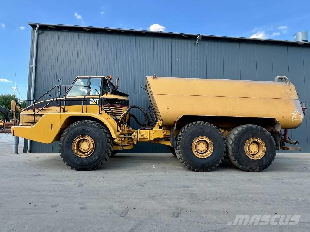 CAT 740 Water truck ساحبات مفصلية