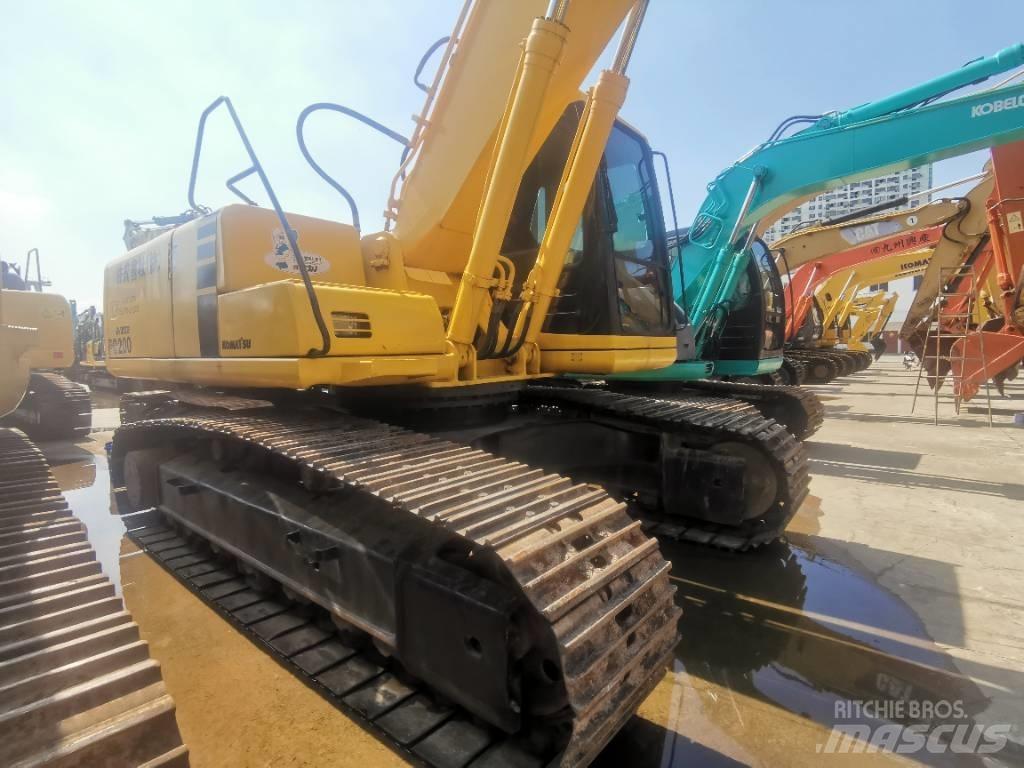 Komatsu PC 200-6 حفارات زحافة