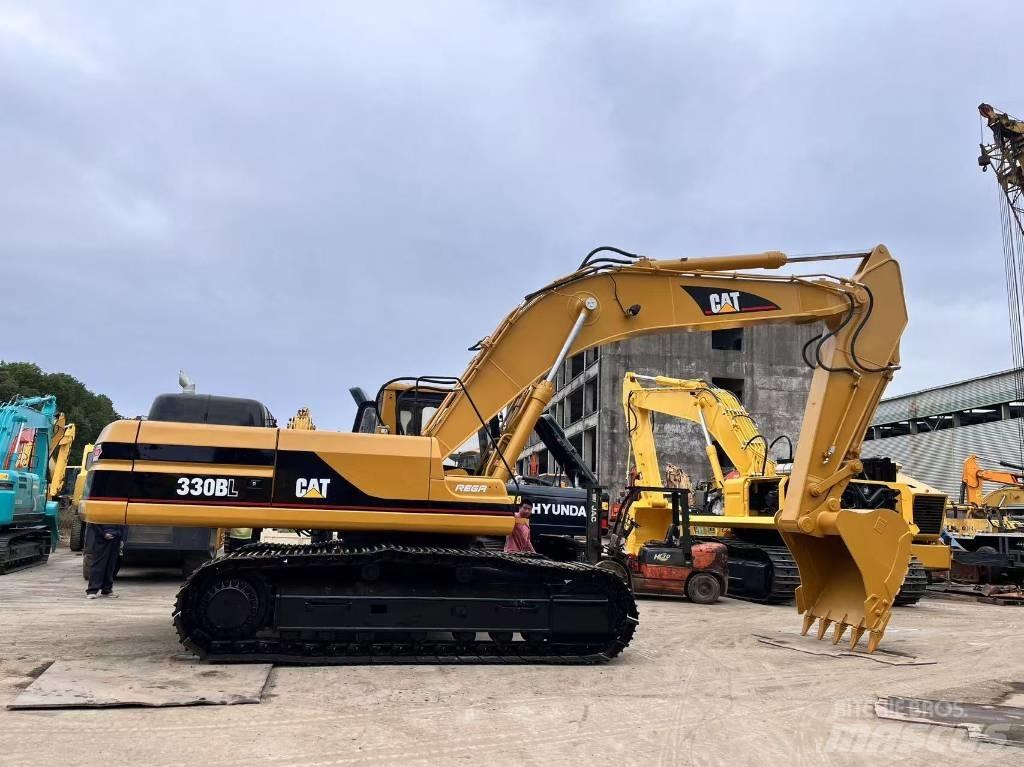 CAT 330 B حفارات زحافة