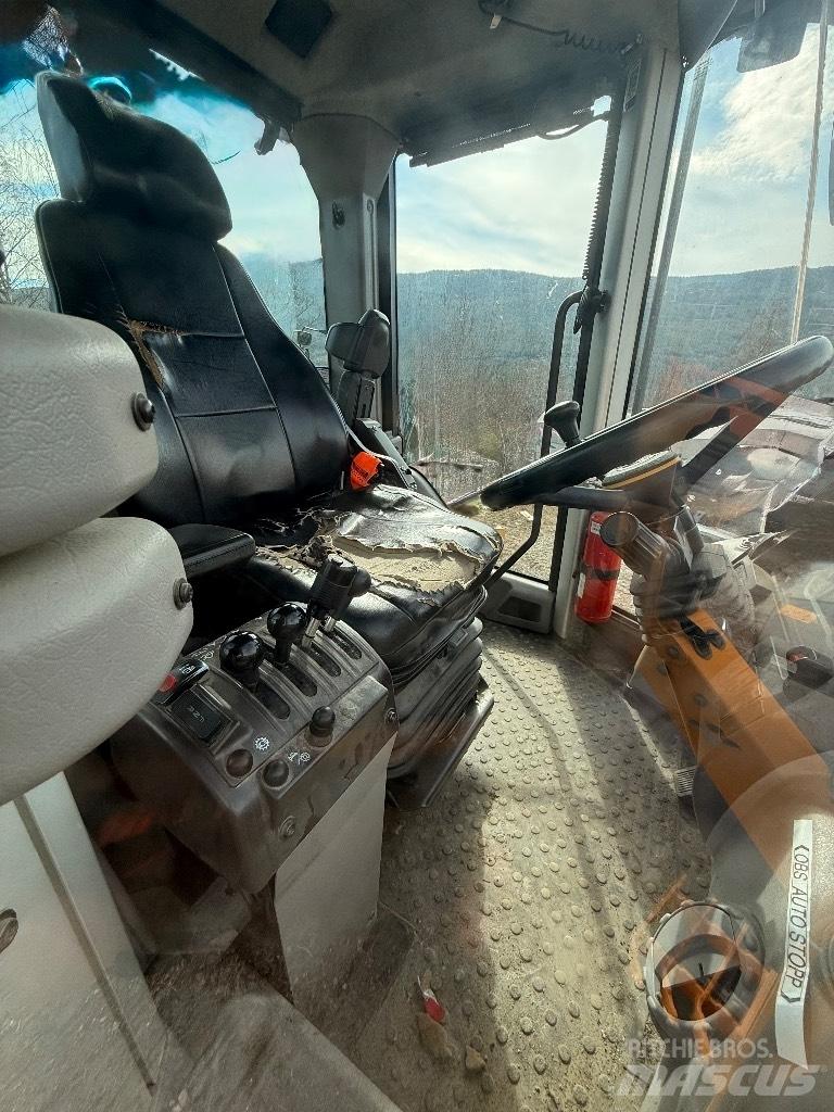Volvo L 90 H لوادر بعجل