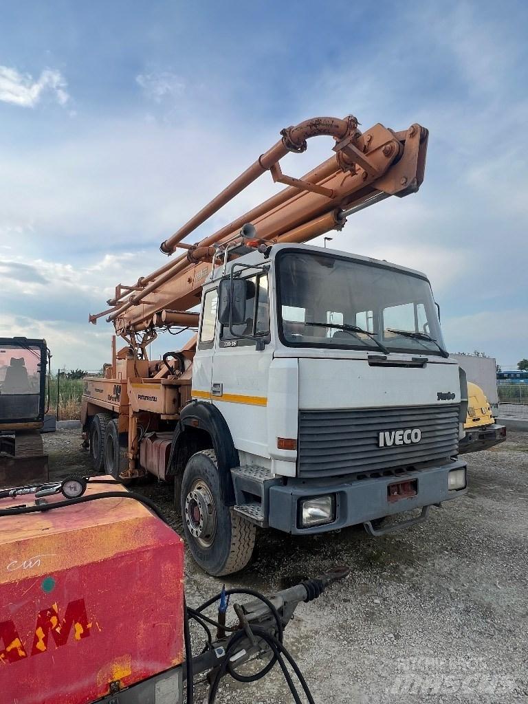 Iveco 330-36 H شاحنات قلابة